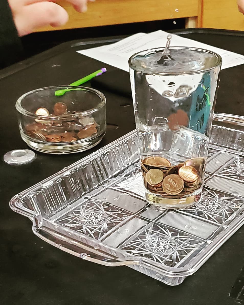 teach_me24's tweet image. A few things from our properties of water lab stations today in Biology! So cool 😁. #tkbio #scienceteacher