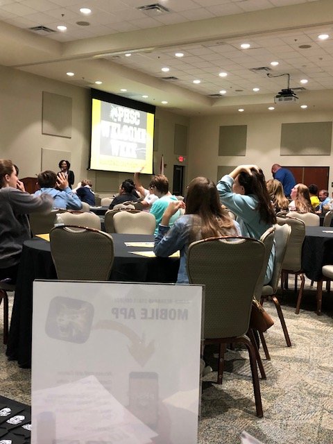 EITPHSC's tweet photo. Check out the packed house on this rainy Friday for @PHSCedu's Annual Get Acquainted Day 2019! Team EIT loves engaging with the students. Come see us at some of your Welcome Week activities! #HappySemester #emojis #scoobysnacks #elearning #CanvasMobile https://t.co/ammveZwGYJ