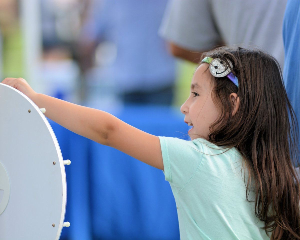 BigGoBlockParty's tweet photo. Tuesday! Take a turn at the Hoosier RC Racers track, spin a prize wheel, play some plinko, connect4 &amp; jenga, and jump around on the @kramercorp Kid Zone inflatables at the #BigGoBlockParty. Event is 6 to 8:30 pm. #NHRA autograph session is 6:30 to 7:30; @joehertler concert at 7. https://t.co/Q4TXDb0YCp