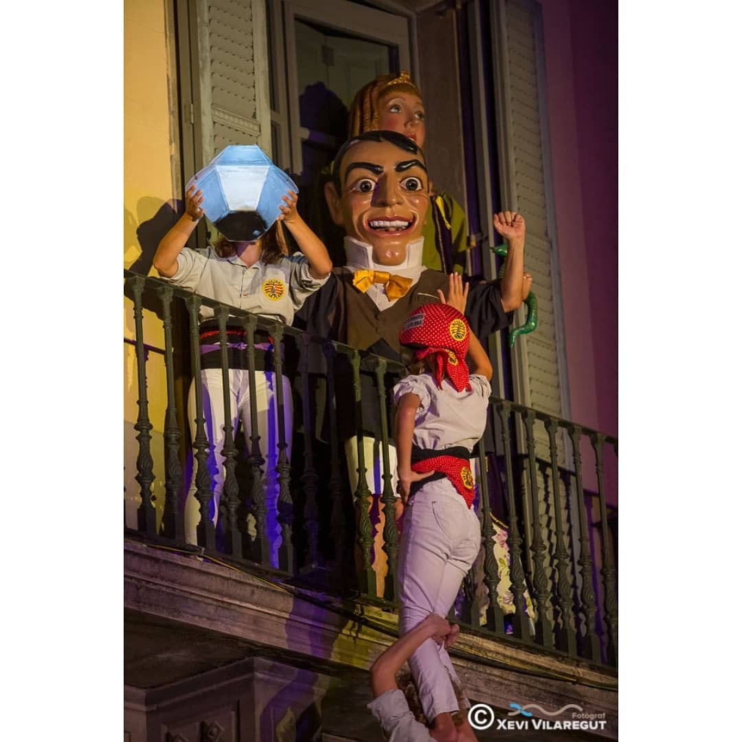 Festa del Serpent 🐉
14 d'agost a la festa major de #manlleu

Pd4xs i pd4

#cultura #festamajor #castells #castellers #castelleres #diamant #serpent #serpent19