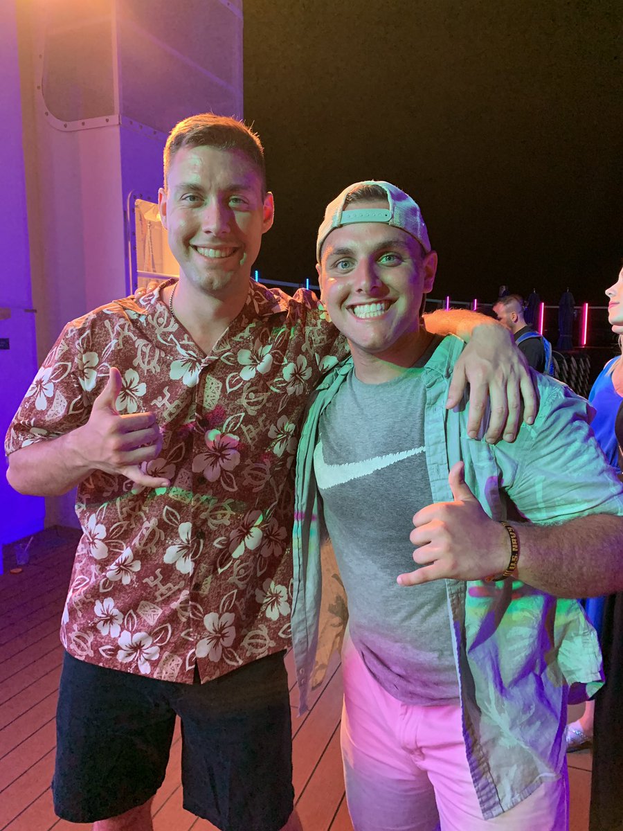 NickPrevo67's tweet photo. #NorwegiansSummerFridays 🛳🏝
Spice H2O🎉 
@ShanePrevo LETS WIN THIS https://t.co/QXoQtYeurF