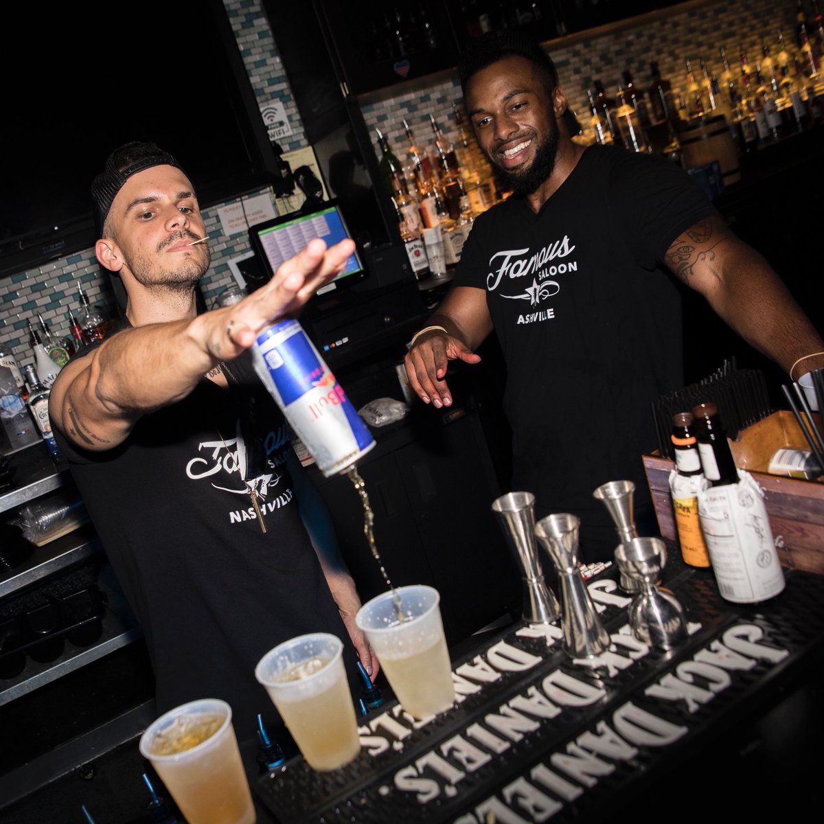 FamousNashville's tweet photo. Going into the weekend like....
Rooftop DJ @hish_music starting at 10pm! Live music all day on the main floor! Acoustic on the rooftop from 6-10!! Come party at Famous Saloon!
#famous #famoussaloon #dj #rooftop #friday #weekend #weekendvibes #nashville #nashville_tn #bar #shots https://t.co/RXieeArJQN