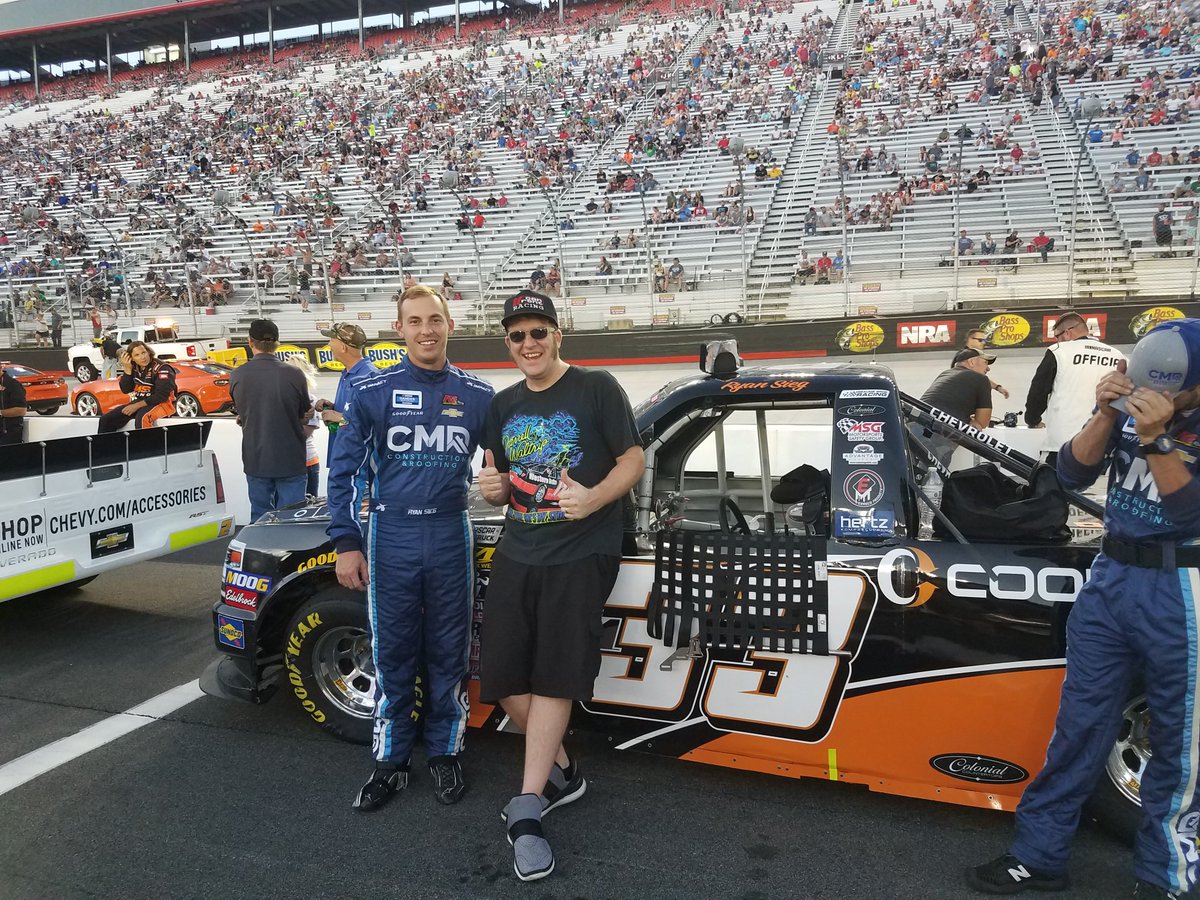 Awesome night last night at the truck race!~ Good luck tonight @RyanSiegRacing @LombardBros @MikeDsBBQ @Larrys_Lemonade @CooksCSystems #ItsBristolBaby