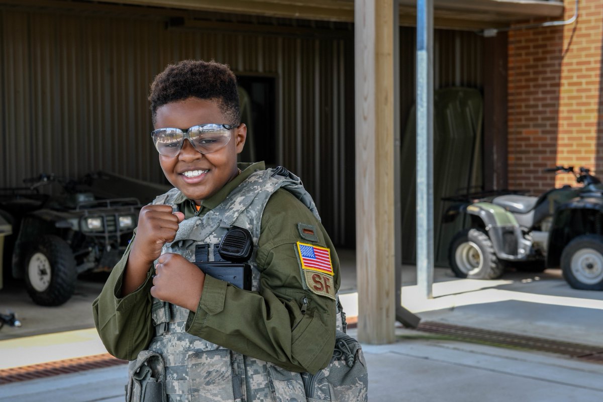 Now I just need a call sign.

Donovan Stringer became an honorary second lieutenant and #PilotForADay in a C-130 Hercules at @910AW, Youngstown ARS, Ohio. Since 2000, the base has commissioned more than 65 children with chronic or life-threatening illnesses. #KnowYourMil
