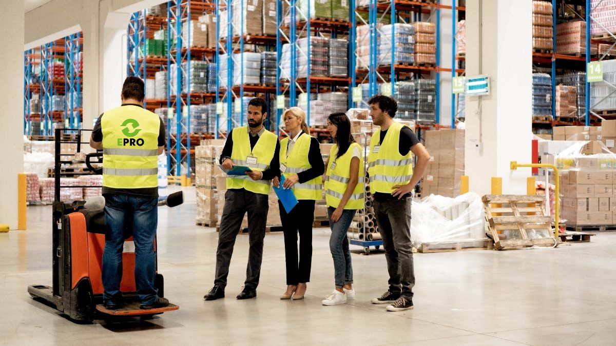 _GoEPRO's tweet photo. In The Know With EPRO? - https://t.co/U6hH3sOBx8
#GoEPRO #RethinkSafety #SafetyTraining https://t.co/Vx3jmAdb5M