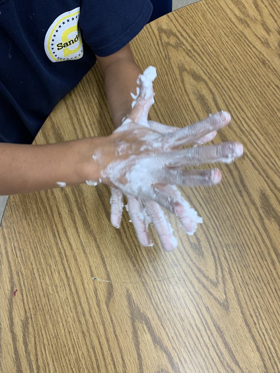 mjacksonscholar's tweet photo. Is shaving cream a solid, liquid, or gas?!?! Will the penny sink or float?!?! @SandersES1 We found out our answer and then of course we had to play with it!! #Iteachthem #Experiments https://t.co/pWLDMKZjKY