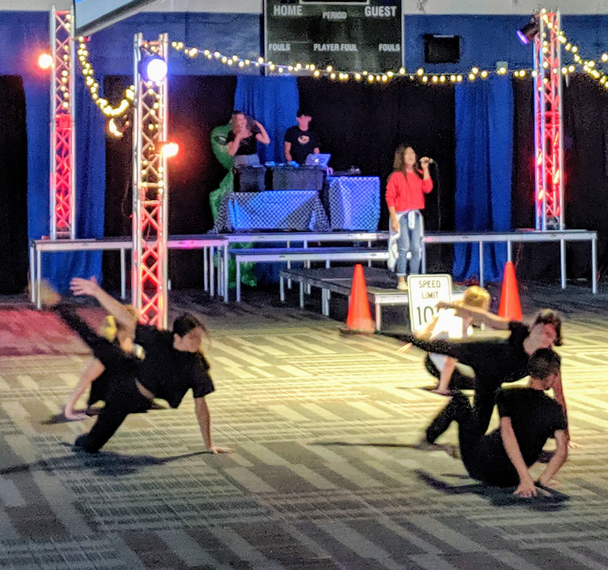 LaHabraHS's tweet photo. A great routine by the LHHS dance team and our very own Mrs. Wheeler. @fjuhsd_scambray @LaHabraSports @LaHabraBands @LAHABRA_ASB @lhhsgrad2020 @lhhsdance https://t.co/UTZCKMP9J2