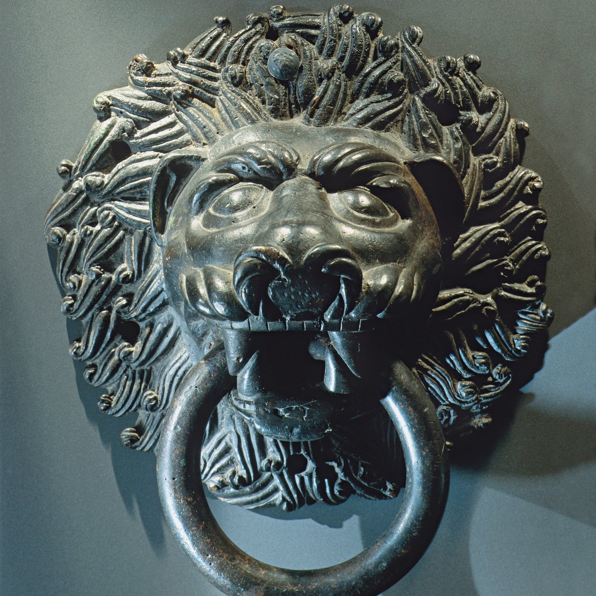 Wer den Domschatz bei einer öffentlichen Führung entdecken möchte, sollte morgen (17.8.) um 15 Uhr kommen. Dies wird die vorläufig letzte Führung sein. 
Auch für Senioren  besteht noch eine gesonderte Möglichkeit am Mittwoch (21.8.) um 14 Uhr.
#kiliansdom #wuerzburg #kunst