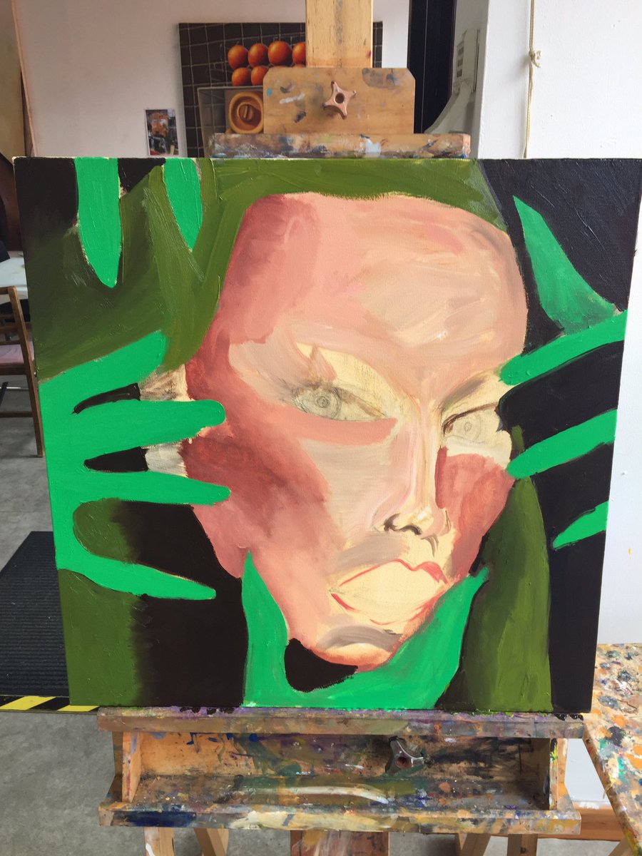 sarah_in_colour's tweet photo. Look at the difference a week makes! Our @KibbleCharity #oilpainting classes continue to go well at @PaisleyIn with the lovely @trinkie69 thank you for your continued support and energy! #paintingdevelopment #triadiclearning #commonthird #traumainformed #artsaward https://t.co/HA9WOeAkes
