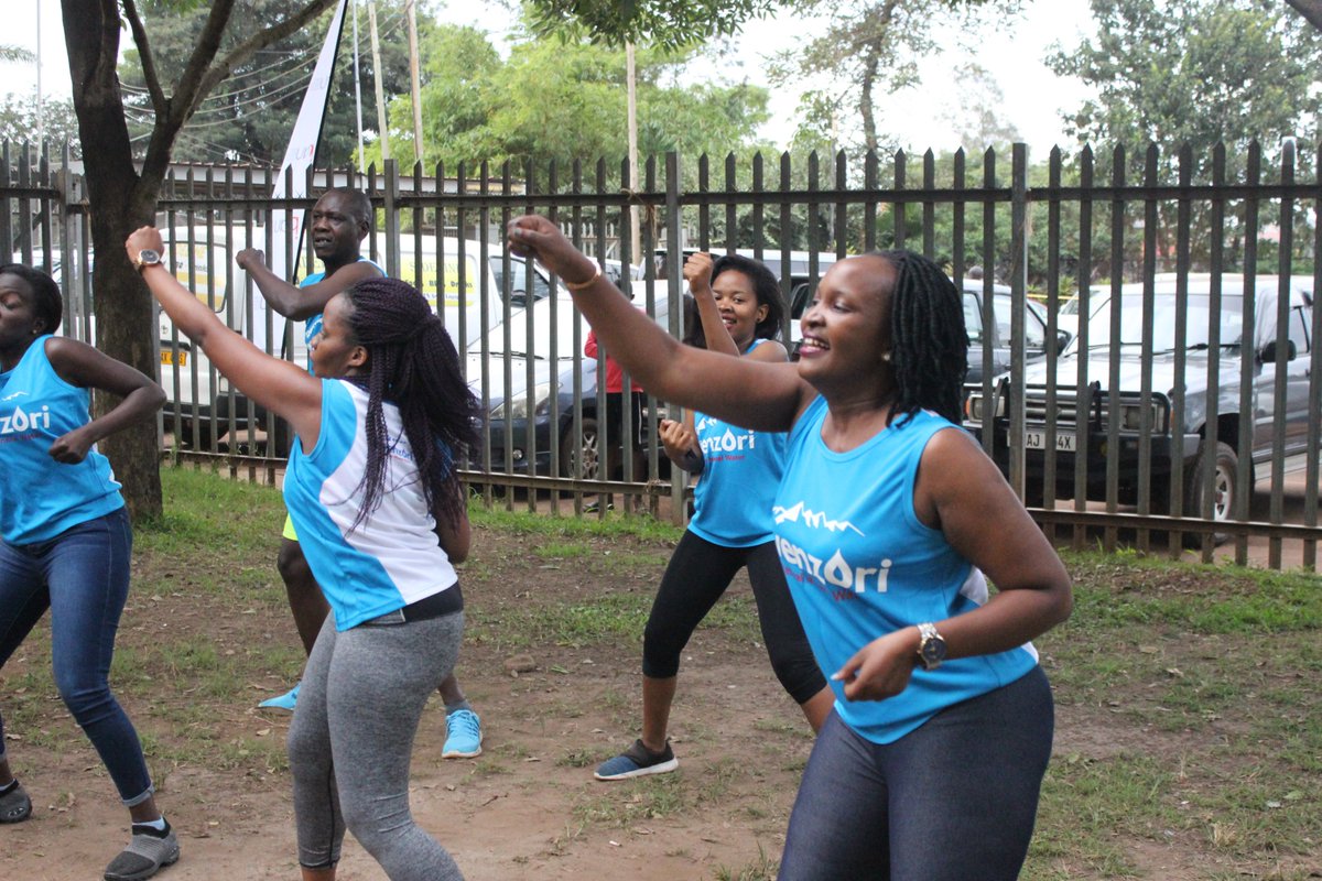 RwenzoriUg's tweet photo. #PRAUHealthRun; Is it a workout or is it a workouttttttt? @EstherNjangali @LynTuskei and @Amariza_Musoke killing it at the #PRAUHealthRun. #hydrate https://t.co/EGDtL3oWT6