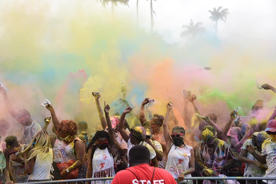 audreygovindin's tweet photo. Euh pardon mais pour la color run d’hier à FdF, il n’y avait pas de recommandations « qualité de l’air très mauvaise ». Sérieux??? https://t.co/00pKa8ZyQW