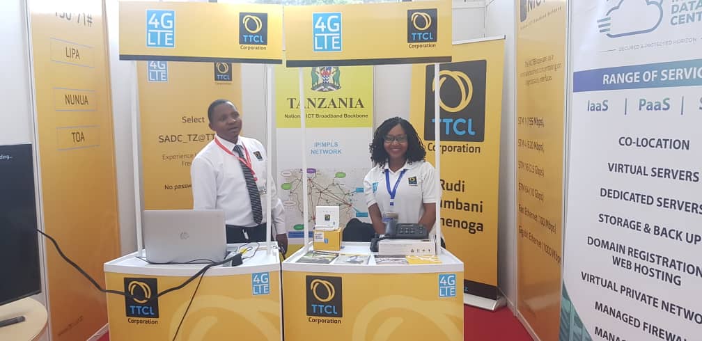 BabuDhafir's tweet photo. Karibuni wageni wetu @SADCSummit. @TTCLCorporation   inawakaribisha nyumbani Kwa kufurahia  huduma za mawasiliano ndani na nje ya nchi  kwa gharama nafuu na salama.
#FreeSimcards
#FreeWifi

#rudinyumbanikumenoga
@wazirik https://t.co/Br01mWVpGP