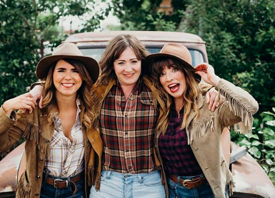 RossoYeg's tweet photo. Our girl @AlysonDicey is performing in "Girl Brain Takes the Fringe” at Venue #22: the Luther Centre (10014 81 ave)! See them all @edmontonfringe.  #YEGfringe 
Aug 17 @ 12:30pm
Aug 18 @ 10pm
Aug 20 @ 11:30pm
Aug 21 @ 5pm
Aug 22 @ 11:59pm
Aug 23 @ 1pm
Aug 24 @8:30pm https://t.co/tF7UqUbXVN