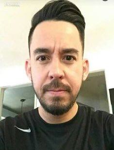 Victimized by Random Barber aka “When you trust your Fluff’s life to random dude”. With getting a haircut you can also get enlarged ears and elongated head. Or not. Very fashionable, but has bad taste in hats.