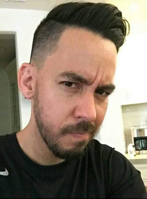 Victimized by Random Barber aka “When you trust your Fluff’s life to random dude”. With getting a haircut you can also get enlarged ears and elongated head. Or not. Very fashionable, but has bad taste in hats.