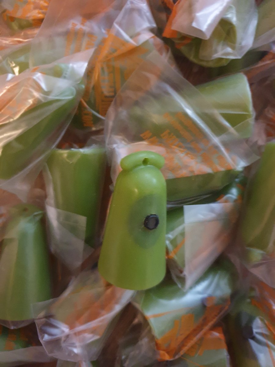 Joehoeee.. heeeeel veel nieuwe voorraad kampeerduimpjes!  #kampeerduim #tentstokken #luifel #gadget #handig