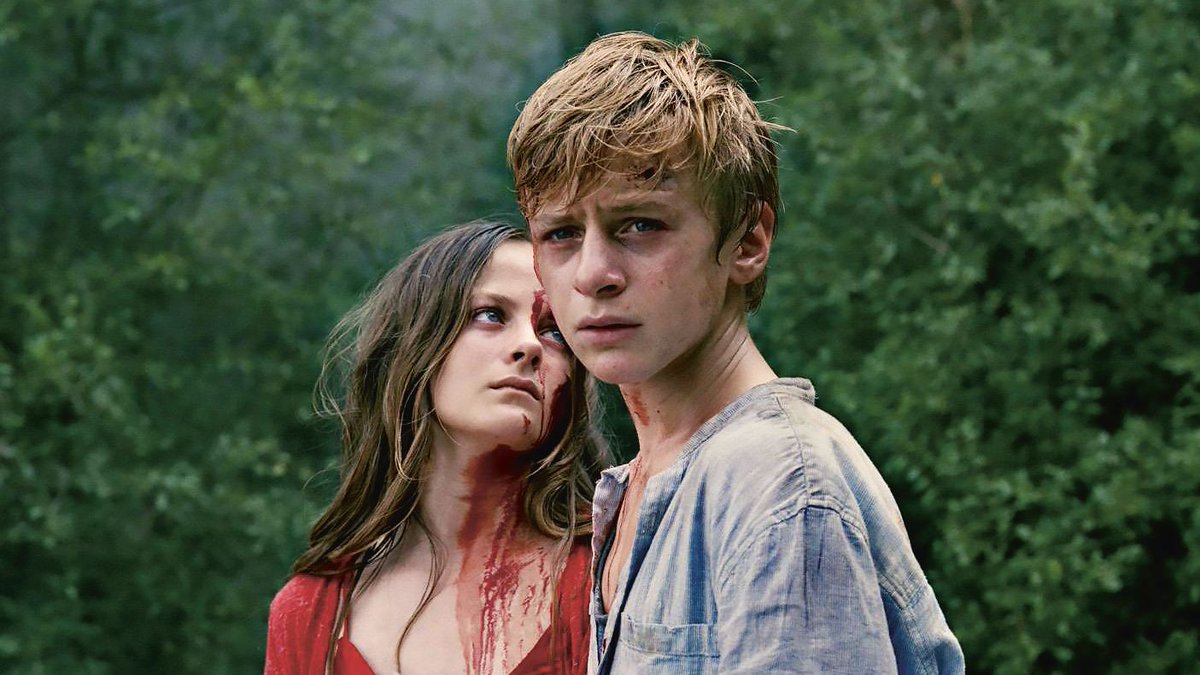 Tonight in #PiazzaGrandeLocarno:
ADORATION by Fabrice du Welz 
⬇️ 
WATCH the full interview
bit.ly/33CMgRU

#Locarno72 #PdPUBS 
<a href="/manor_official/">MANOR</a>