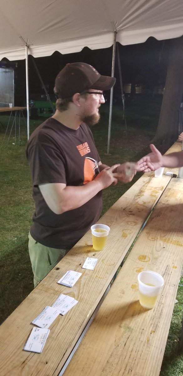 KnapsSoftball's tweet photo. We weren't kidding about tiny. Browns shirt and hat on Thursday. Metallica shirt on Friday. #Knaps https://t.co/alwPeSSGpT