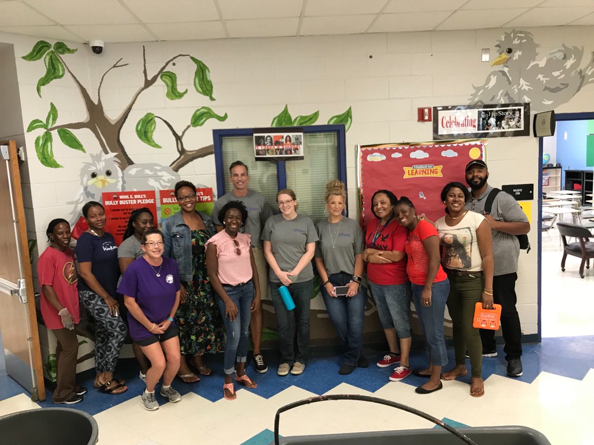 DrJonBrooks's tweet photo. Thanks Alliance Health ! We greatly appreciate volunteers helping teachers prepare classrooms for the 2019-2020 school year!
@DurhamPublicSch
@drstacydstewart
@eastwayeagles
#EastWAY⬆️
#CheckeredFlags🏁
#GoEaglesGo🦅
#DPS🐂 https://t.co/eTLPz3mwet