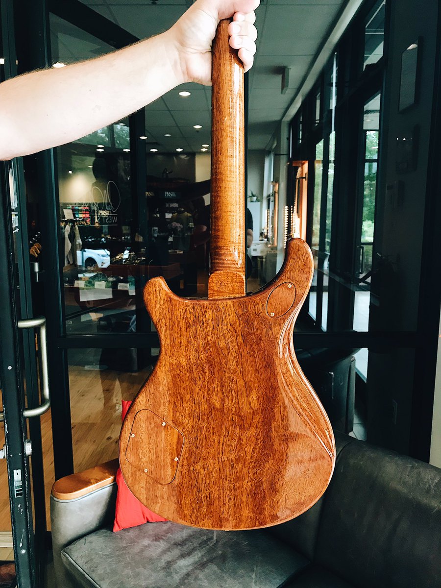 prsguitars's tweet photo. New York fretboard. #privatestockfriday https://t.co/Lm9FWLLeUZ