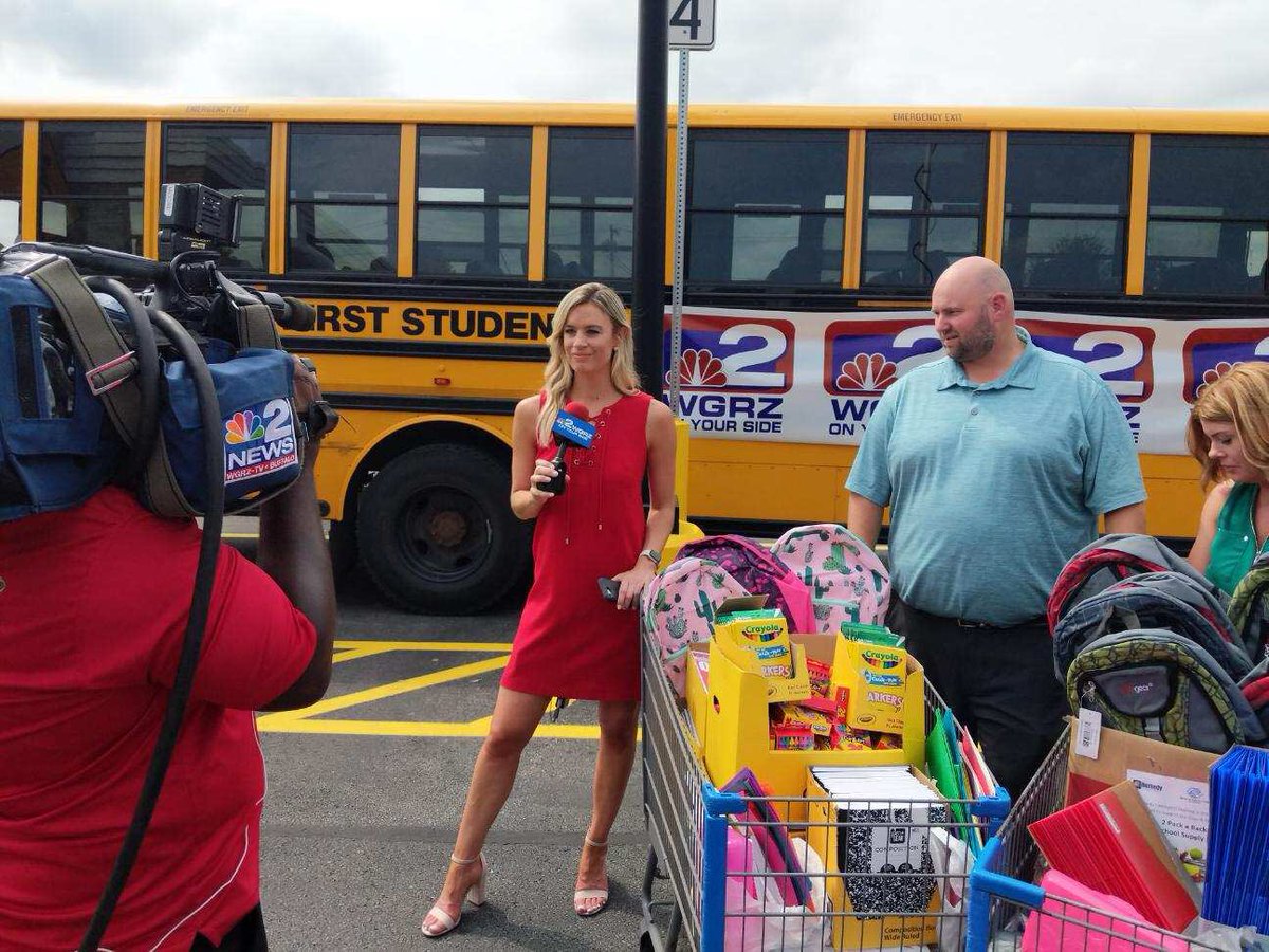 LaurenHall's tweet photo. Still time #2PackaBackpack for the kids at Boys and Girls Club! The buses will be collecting school supplies at the Wal-Mart locations until 8pm. @WGRZ 📚📓❤️🎒 https://t.co/SugeFhqdyE