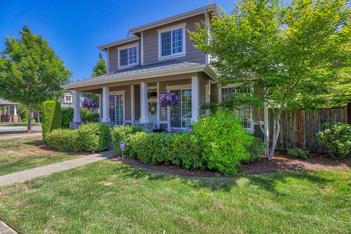 pointofvee's tweet photo. OPEN HOUSE TOMORROW 08/17 from 11am to 3pm - 4542 Rochelle St SE, Lacey, WA 98503 - 1,982 sq. ft. - $347,500 - 3 bedrooms - 2.5 bathrooms - Contact Connor: 360.951.9399 | cstakelin@remax.net #connoratremax #remaxcountry #realtor #realestate #property #listing https://t.co/UB47FZWYVT