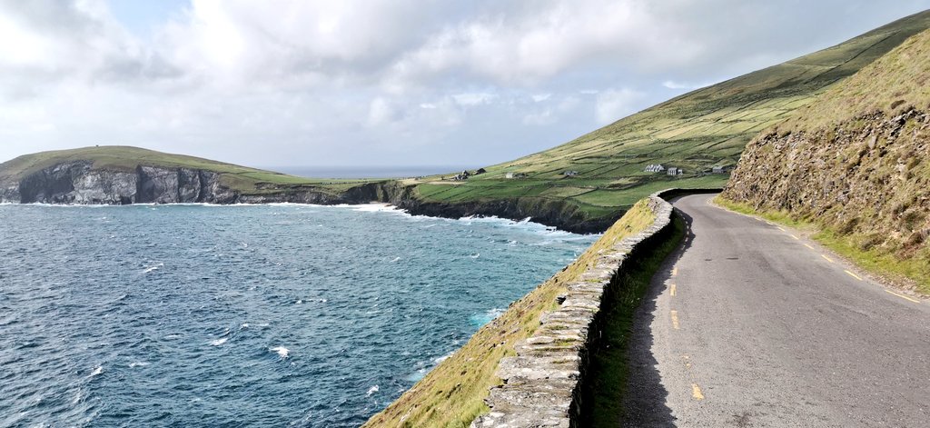 Llywarn's tweet photo. #SleaHeadDrive
@WildAtlanticWay @WAWKerry
#InstantIrlande @VacancesIrlande @DiscoverIreland @Failte_Ireland 🇮🇪☘️ https://t.co/rdVJhDjhg1