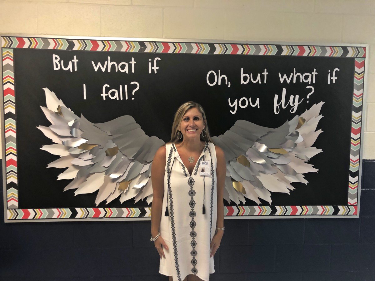 kmakepeace8's tweet photo. Mrs. Ashley Conner, BCS K-5  Director led a session on unpacking the 5th grade Science standards and couldn’t help but take a pic in front of this beautiful board by the talented 5th grade teacher, Merilynn Crisp! https://t.co/Z9IDQbswop