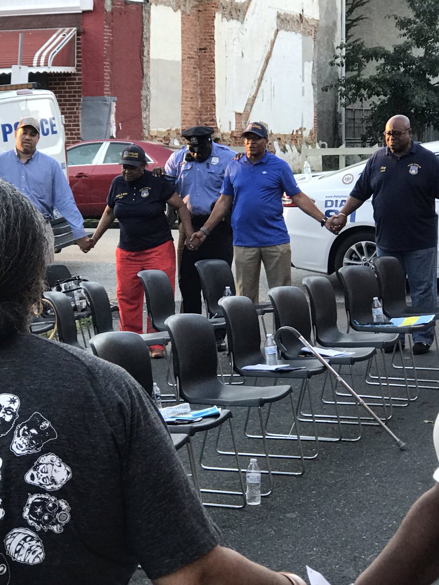 PPD19Dist's tweet photo. Last night’s meeting was closed out by a powerful prayer for peace by the Police Clergy. Such a powerful moment! #19thCommunityPride #ThePHLWay #PrayForPeace https://t.co/VbebsmoiQE