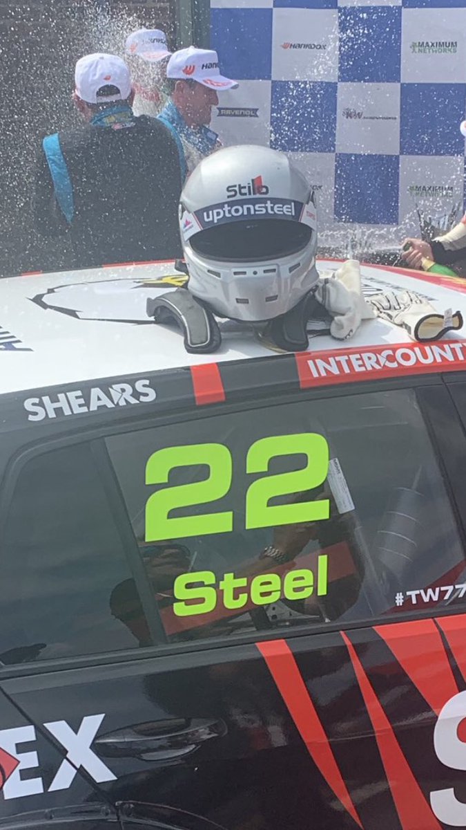 msmarksteel's tweet photo. @jamesuptonsteel @TileMountainUK @hsdoors @PallExGroup @RoyalAirForce @JoyceDesignLtd ♥️@VWRacingCup @StaplesUK @TileMountainUK #tw77 https://t.co/5mj71GNKqy