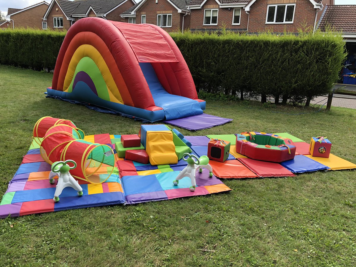 We just love our new rainbow slide!!!!!
#rainbow #inflatables #telford #shewsbury #shropshire #bouncycastle #childrensparties fantasycastles.co.uk