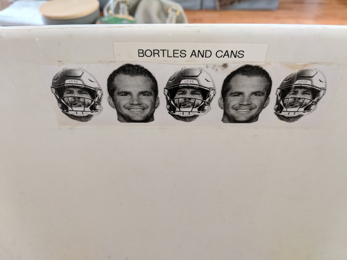 TheRealBernz's tweet photo. I don't care that he's not our QB anymore. I'm never relabelling our recycle bin. #Duval #BlakeBortles https://t.co/6HEyZeCKxy