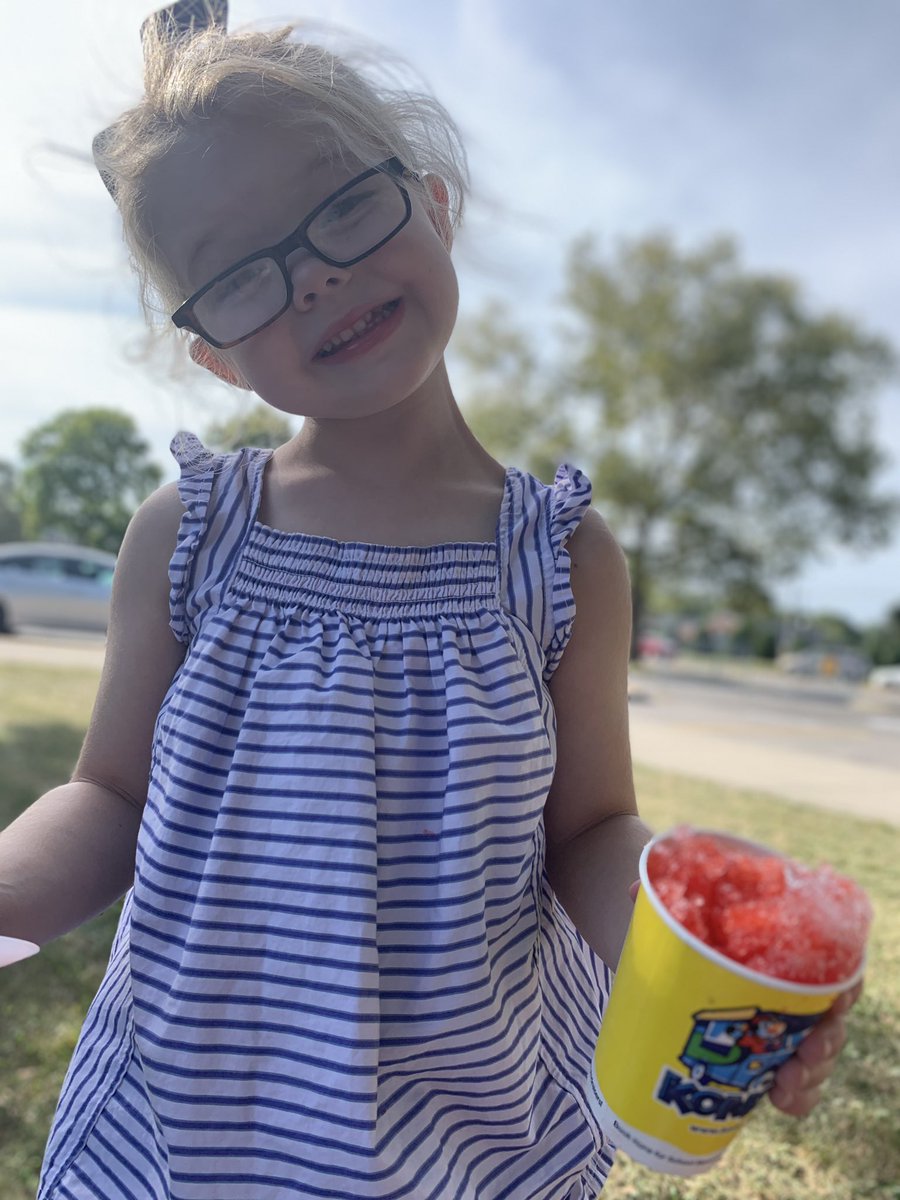B_Kimbleton's tweet photo. Enjoying our @KONAICE before #futbolfridaynight #theGJPSway #welcomebackGJPS https://t.co/bj1oCjApm2