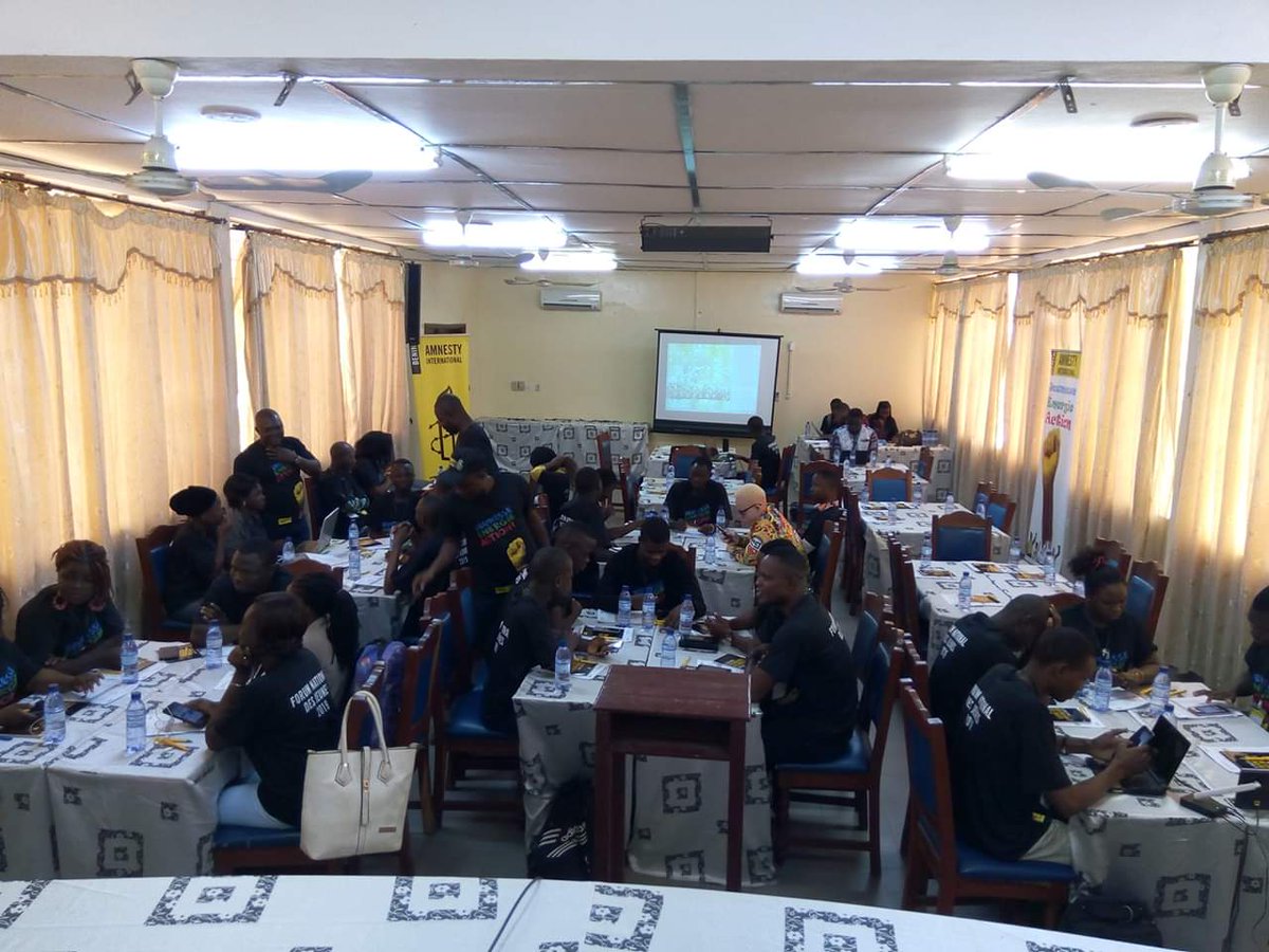 maison_msb's tweet photo. Forum National des Jeunes 2019 organisé pas Amnesty international Bénin sur le thème: Le militantisme à l'ère du numérique. Du jeudi 14 au 17 Août 2019 notre association Hirondelle a eu le privilège d'y participer par le biais de ses Jeunes Champions. 
"Vive l'inclusion" https://t.co/d5MelmL5lc