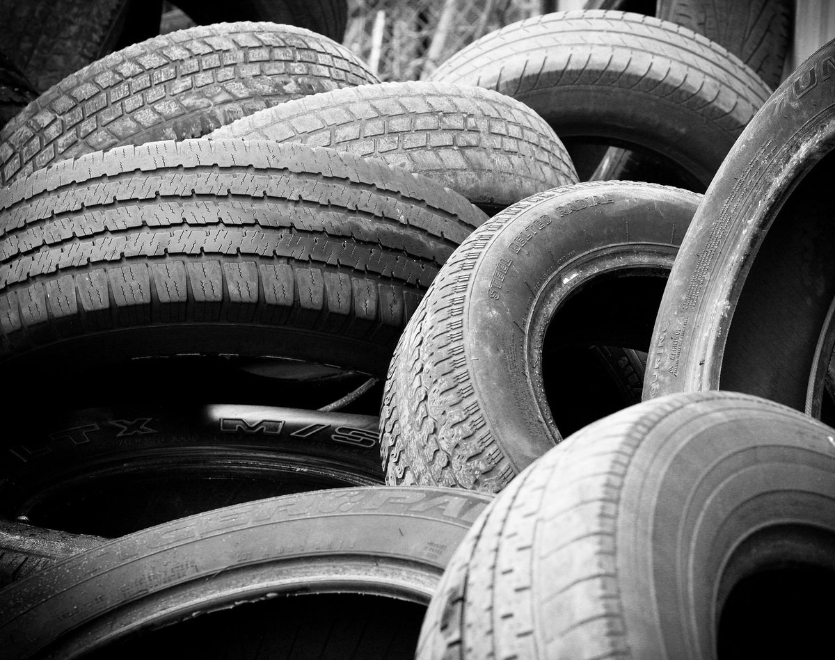 TiresBC's tweet photo. Pop quiz: where can you take your tires to be recycled?
@RecyclingBC makes the answer easy with their Recyclepedia App and online tool at https://t.co/zqc4yLWJg2!
#recycling #recycledrubber #RecycleSafe #beautifulbc https://t.co/LonpCRbAKr