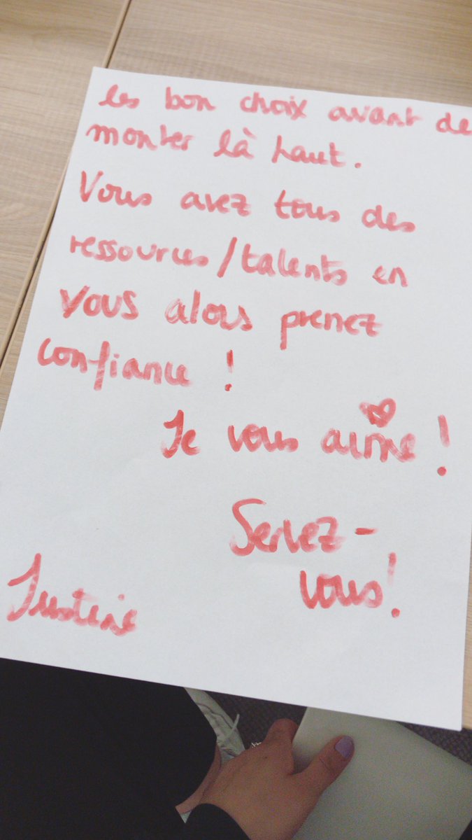 DeborahDevernay's tweet photo. Les rencontres dans la vie, parfois elles te font ouvrir les yeux, réaliser ce que t’essaies à éviter parce que t’as trop peur ou simplement donnent de courage à changer pour le bien. Cela c’était une rencontre envoyée par une force qui est hors de notre atteinte. https://t.co/WJx20BjzLu