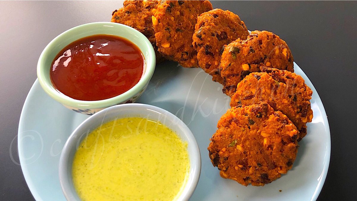 crafts_kitchen's tweet photo. Masala vada 
#FridayFeeling 
https://t.co/2gwlgpzAG6 https://t.co/VfONqZ55Mw