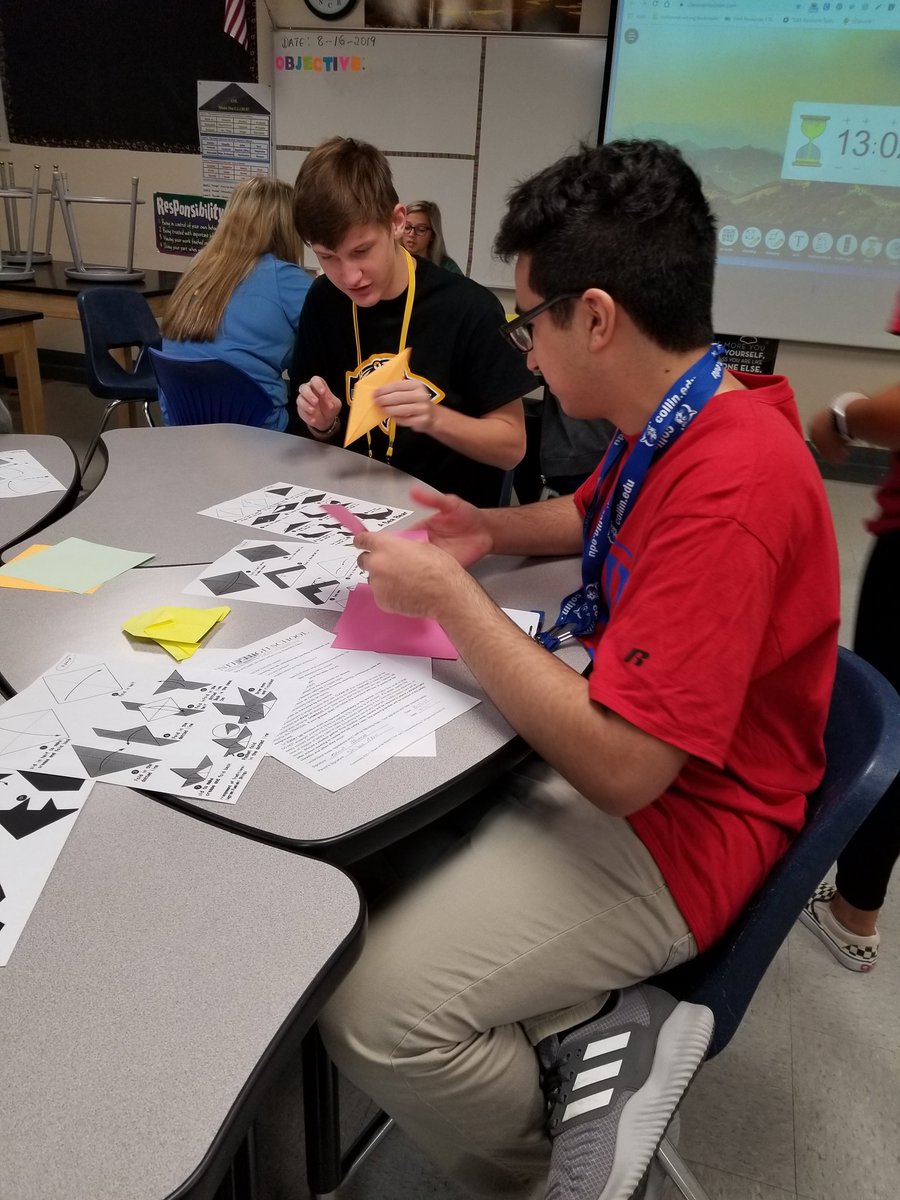 OluremiOlaniran's tweet photo. Chemistry students collaborate to make points for their team #TeamworkMakesTheDreamWork #CISDNoMC #CISDMakeItFun2 https://t.co/9lfDIjp7GY