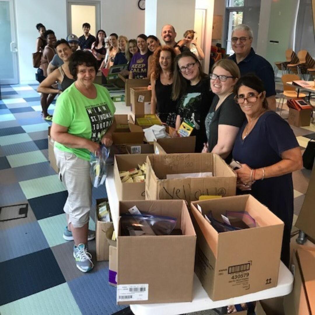 csacasting's tweet photo. #CastingSocietyCares was honored to be a part of #ProjectFirstDay w/ @FirstDayNY Our volunteers helped organize backpacks &amp; school supplies that were given to deserving kids at the start of their school year. https://t.co/FGV1caUlxX