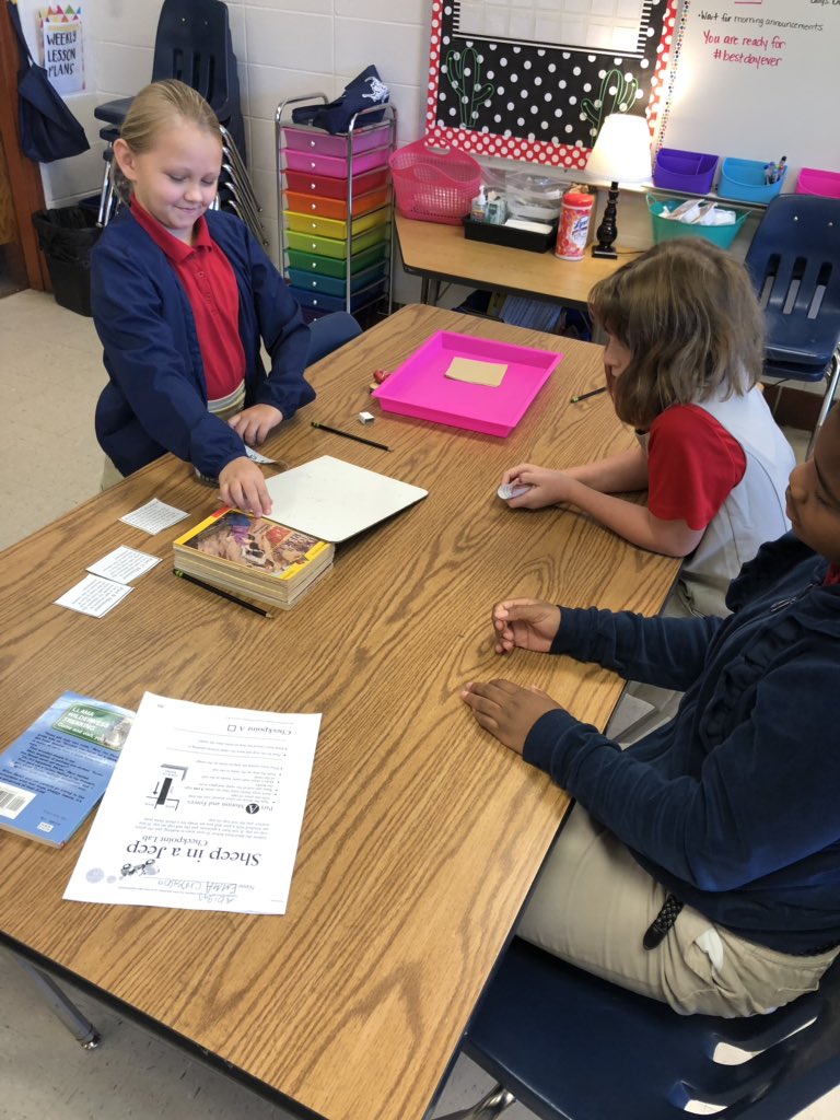 MrsAprilPowell's tweet photo. Sheep in a Jeep Checkpoint Lab. We love hands on experiences in 3rd grade. #motionandforce #groupwork #yayday @Ngdavisbobcats https://t.co/1jTQNE6v0D
