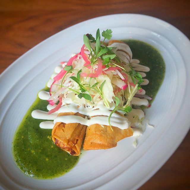 chefjonrohland's tweet photo. Flautas, Salsa Verde, Crema - simple textures - menu work, #flautas #taquitos #chefjonathanrohland #eatdrinknada #kitchen #cheflife https://t.co/LrGbLfnNXI https://t.co/ilUe1Z0cBP