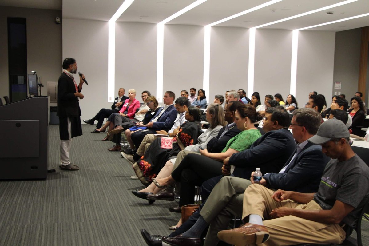 mConnect tweet media