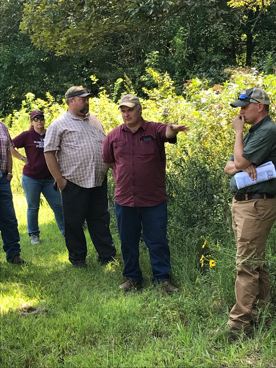MarshallCoExt's tweet image. Brady Self and Cody Rainer discussing hardwood management at Strawberry Plains Audubon Center