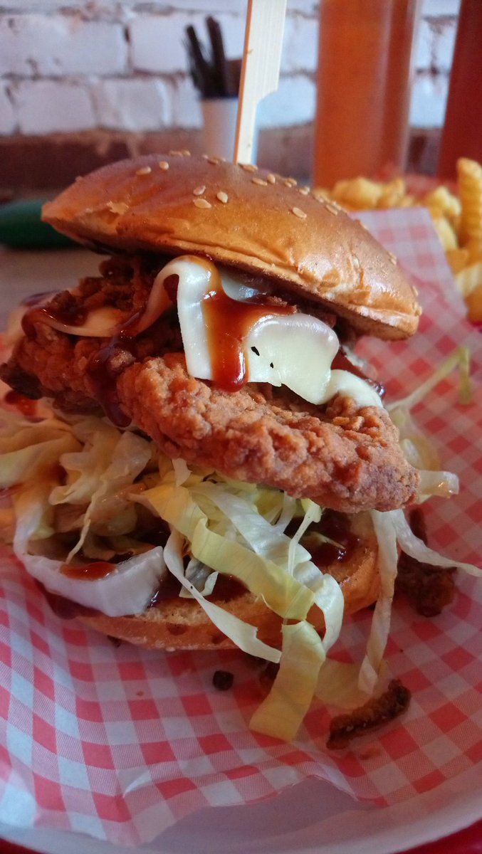 Sue_Stoneman's tweet photo. Refuelling in #Exeter while the traffic eases with a visit to #eatthebird. Try getting your chops round #holycluck #properfilth #burgers @Ash_Stoneman and taste the delicious #homemade sauces too - great on the #crinkle fries ๐ @diningdevon https://t.co/DTi1I93jTf