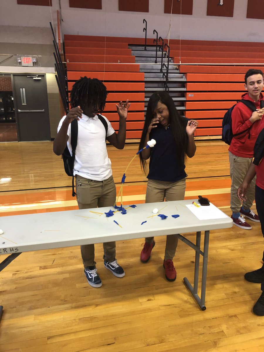 ERHSBuildConst's tweet photo. Yesterday we had the official launch of our Institute and 1st PBL of the year. Kids were introduced to what a PBL is and the benefits of our institute. A huge thank you to our Admins, Coaches, and Teachers! @HCSfutureready https://t.co/vMu55VjW7O