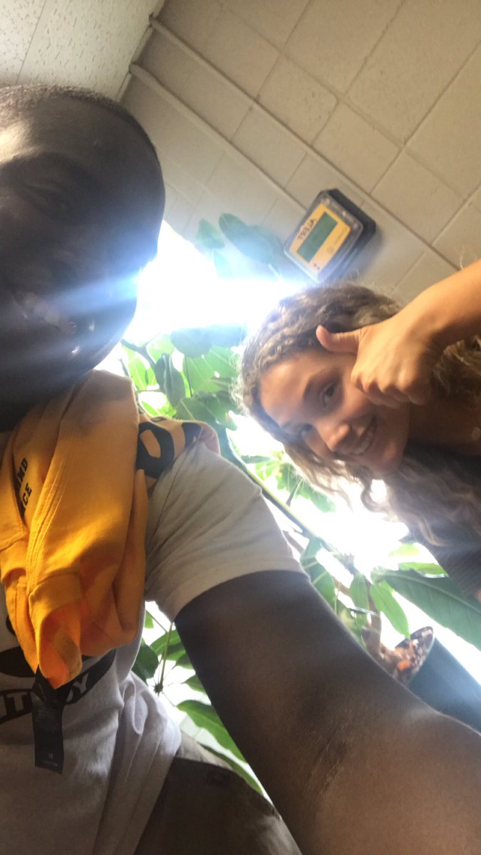 tobi1723's tweet photo. #exploreshp #TigerPal https://t.co/ph7x0CYukn