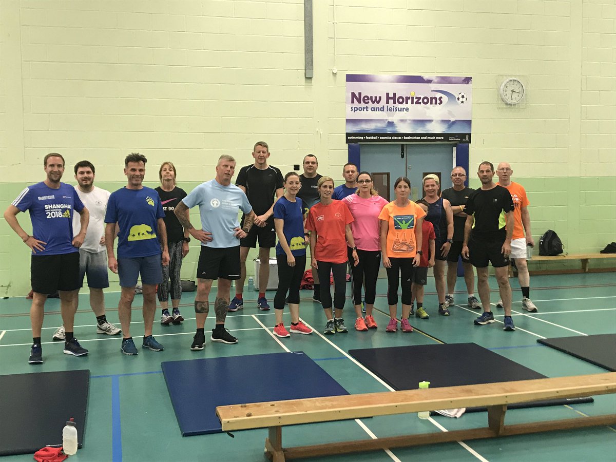 RunPlans's tweet image. A brilliant effort tonight on a tough circuit session aimed at improving technique and spending more time under tension in each exercise.
1 minute of hard work is 1 minute of hard work whether it’s 1 rep or 10 reps, so why rush?
Do it properly 💪🏼
They did!
#Letsgetbettertogether