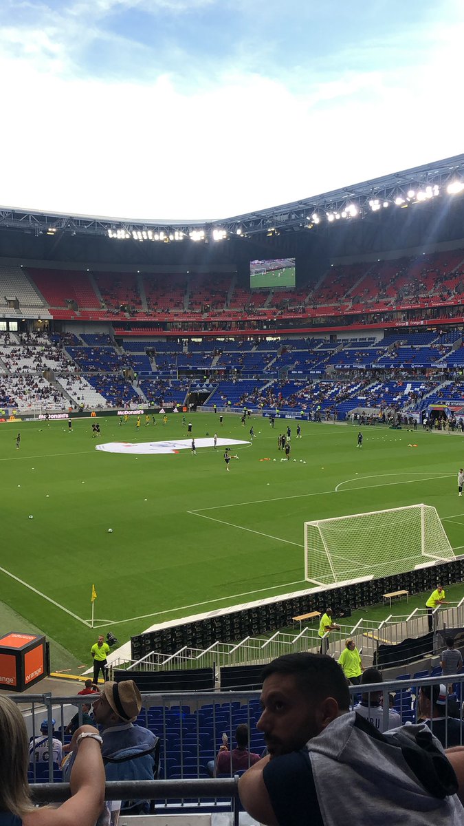Ça faisais (trop) longtemps ... allez l’OL ! 💪🏻🔵🔴 #OLANG