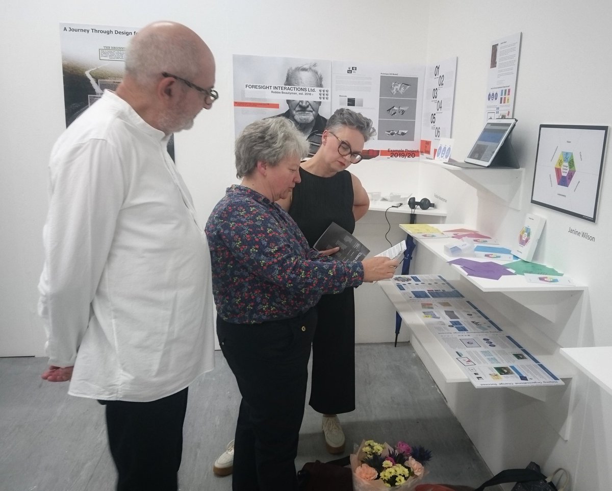 Emmadw's tweet image. .@JanineWilson3 Demonstrating the #ChangeContextCanvas, to @MikePress and @HazeloneWhite #djcadmastersshow