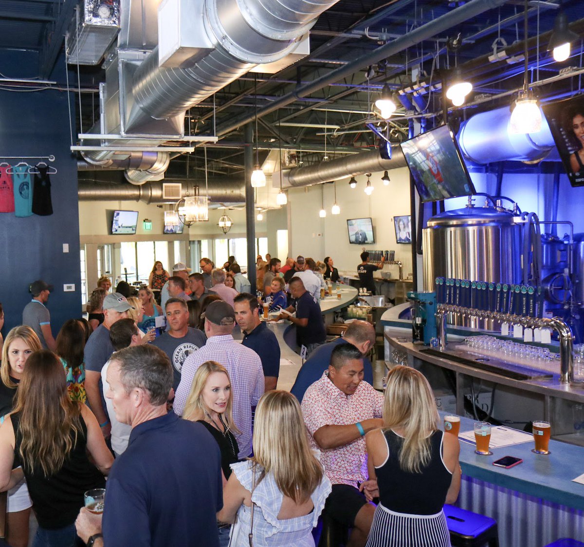 OceanRepBrewing's tweet photo. Happy Friday! Who’s coming out this weekend? 🍻

#OceanRepublicBrewing #Stuart #MartinCounty #StuartFlorida #Drink772 #SoFloBeer #SouthFloridaBeerScene #TreasureCoast #MartinLocalLife https://t.co/fNKrEobe8T
